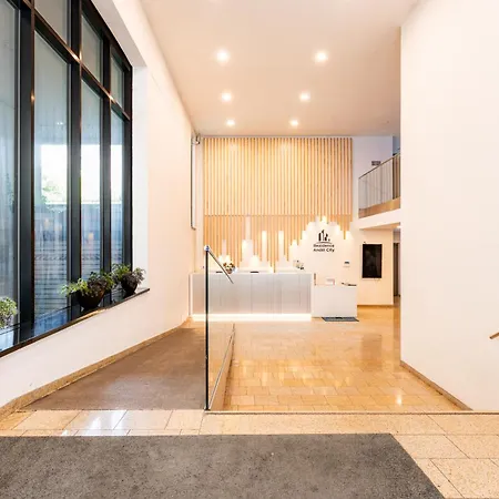 Days - One Bedroom With Balcony And 200mbps Wifi *